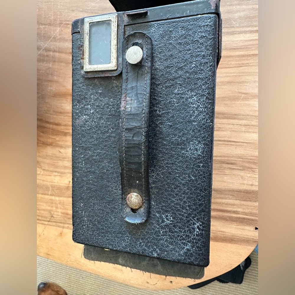 Set of vintage brownie cameras. See pics for condition kodak target six 16 - Picture 4 of 7